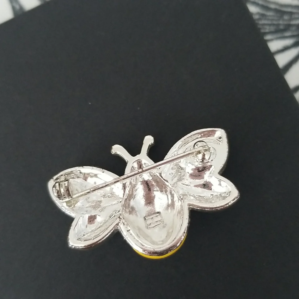 Bumblebee Pin - Picture 2 of 5